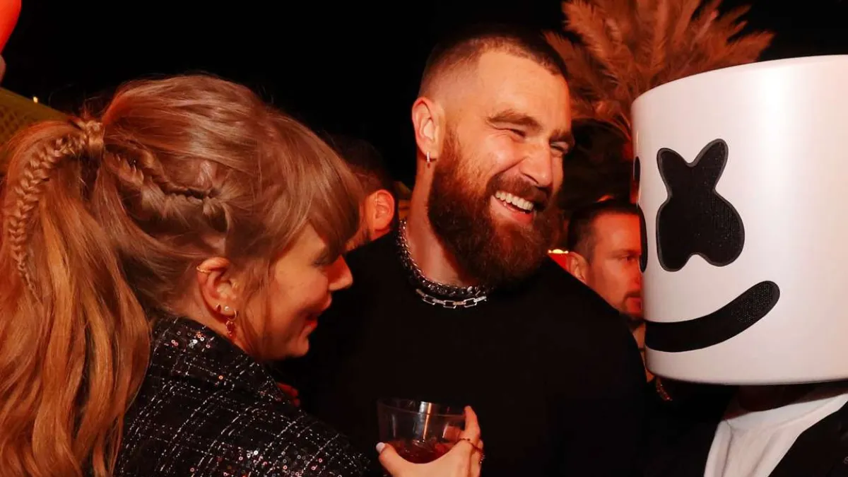 Taylor Swift Clubbing