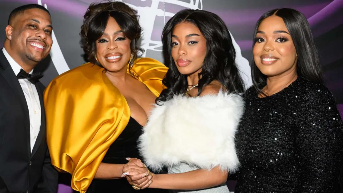 Niecy Nash 54 Birthday