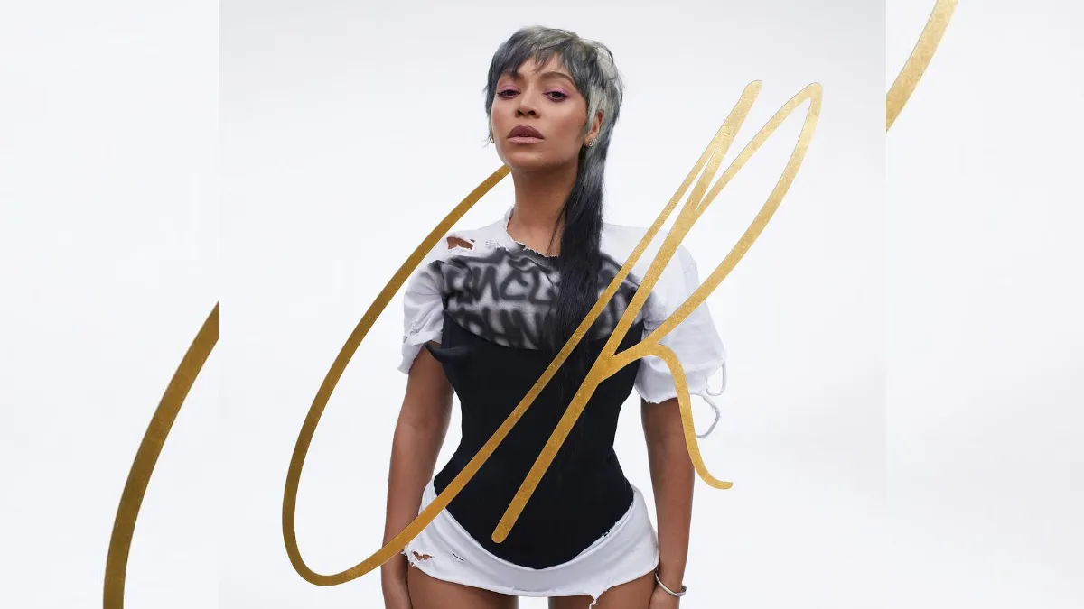 Beyonc&eacute; Book Shoot