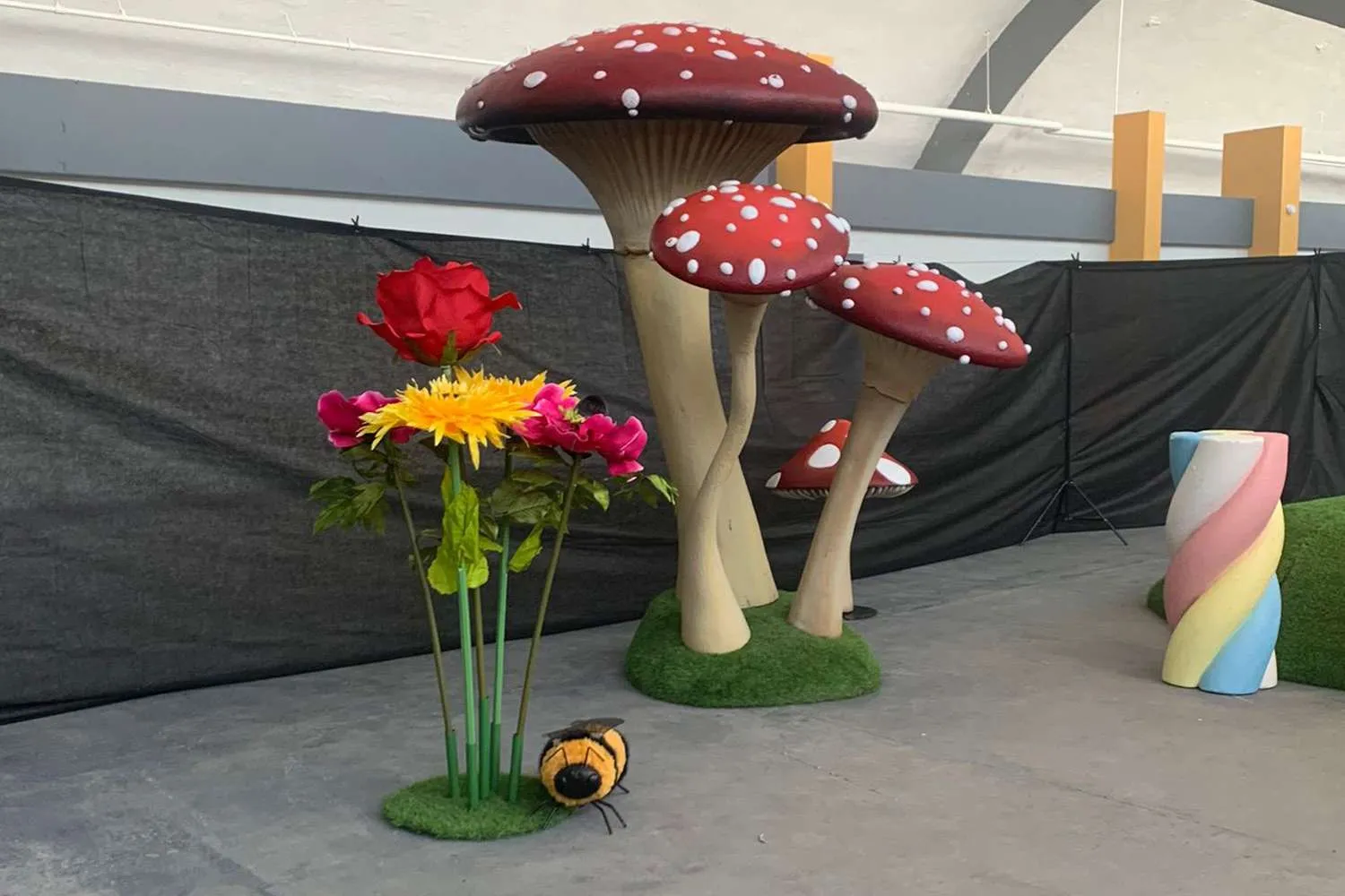 Willy Wonka Experience'