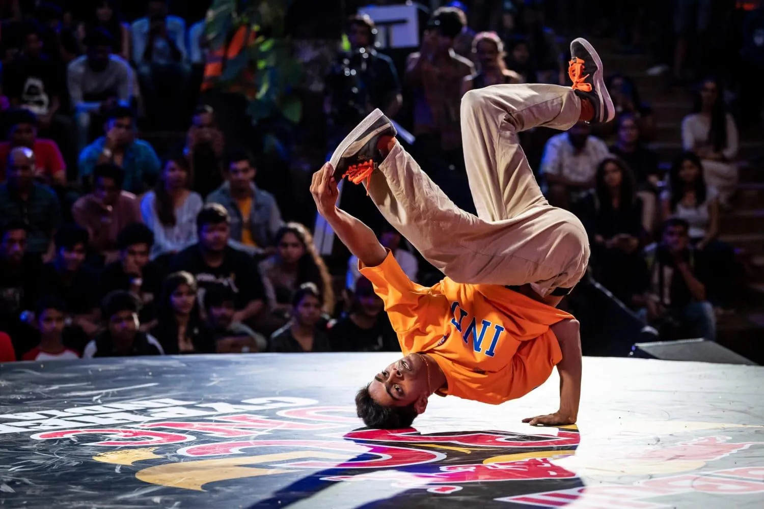 B-boying Hip Hop