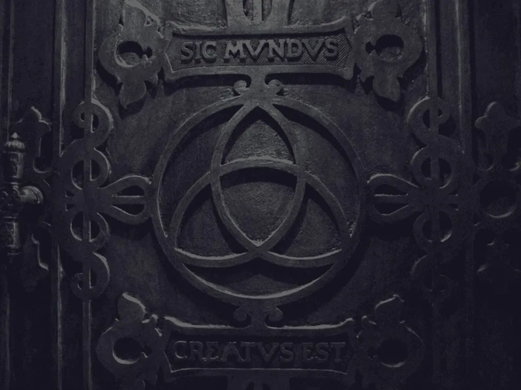 Portal in 'Dark' TV show