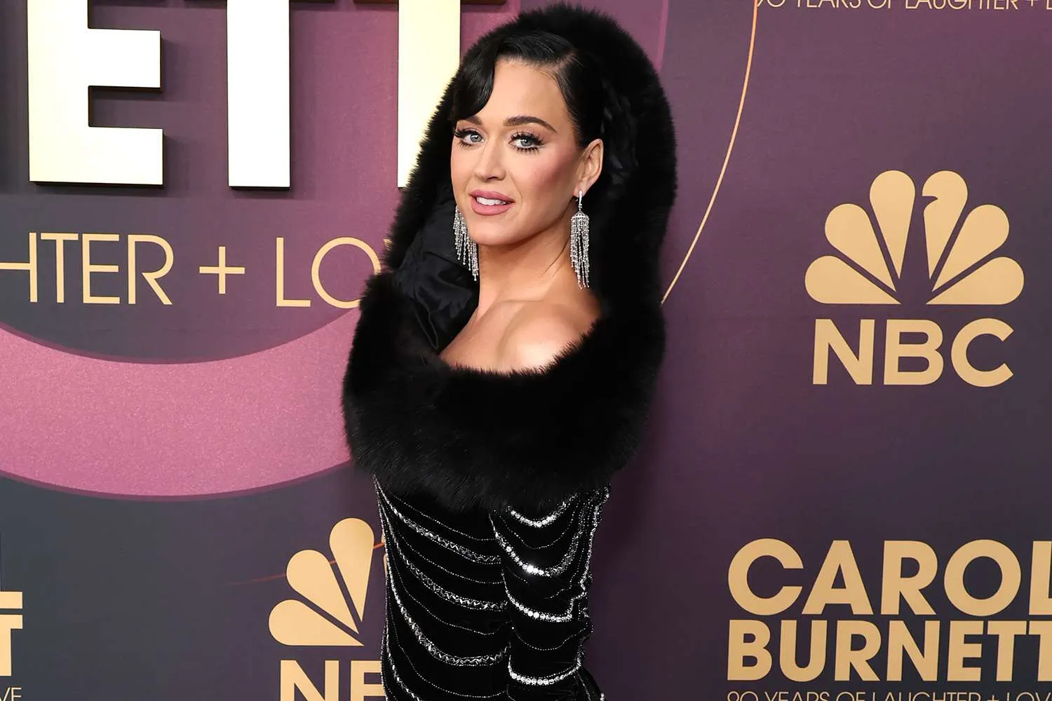 Katy Perry Vogue World Paris