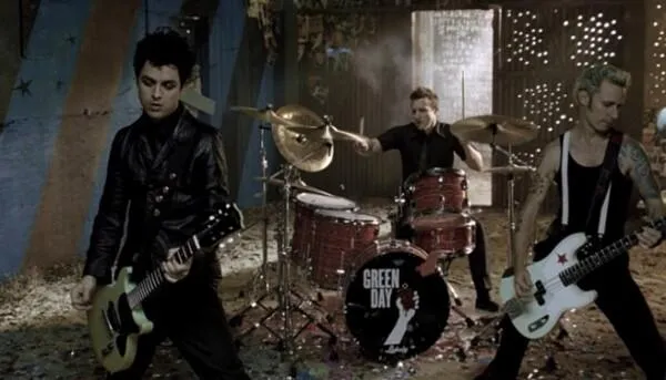 ‘Boulevard of Broken Dreams’ by Green Day