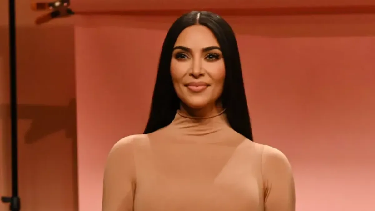 Kim Kardashian The Crown