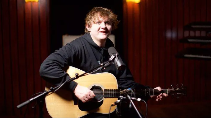 Lewis Capaldi