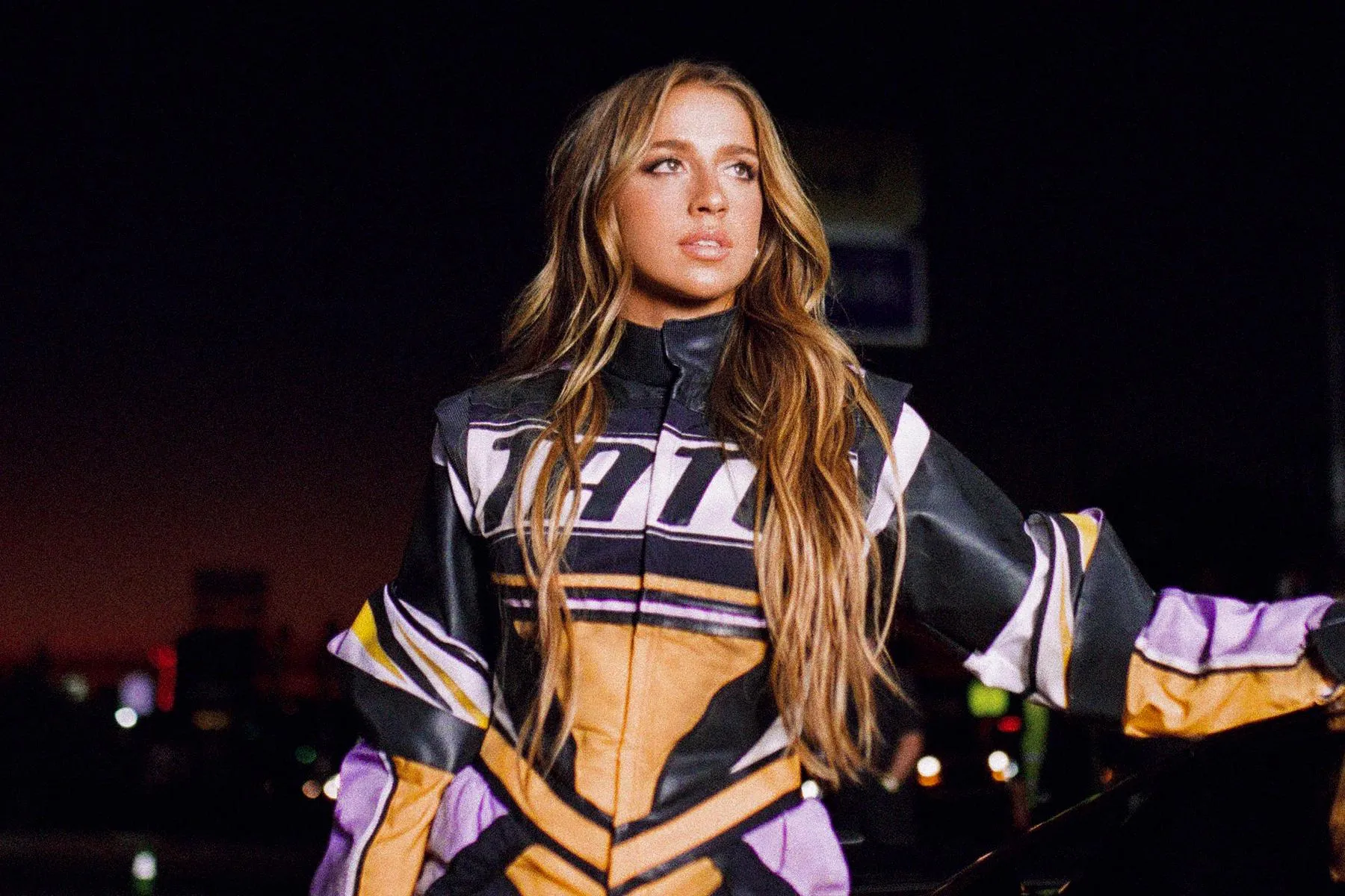 Tate McRae Wants Your '2 Hands' on New Single