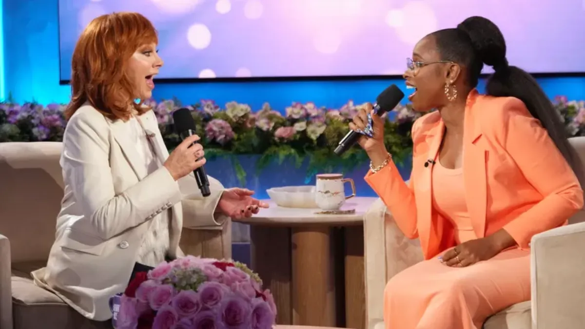 Reba McEntire Jennifer Hudson Im a Survivor