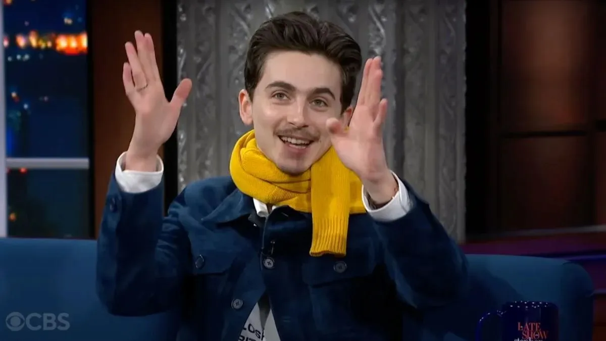 Timothée Chalamet Hits 'Crank That' Soulja Boy Dance