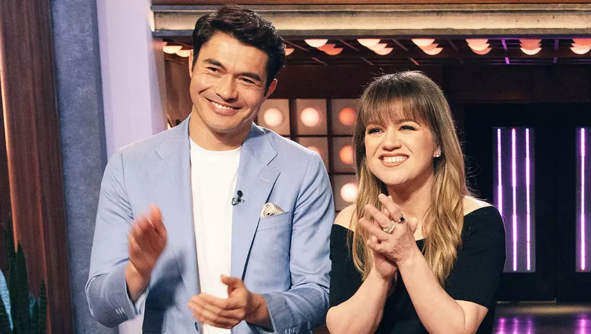 Kelly Clarkson Henry Golding