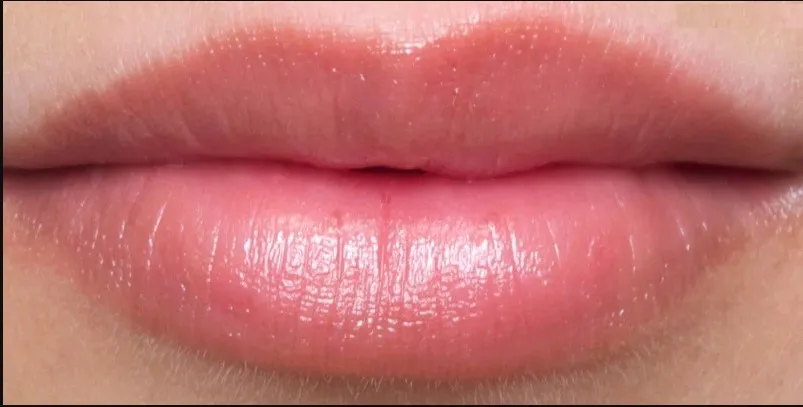 pink lips