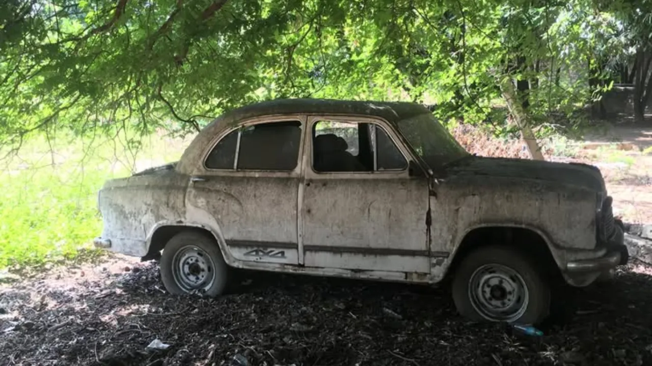 Ambassador Car 6
