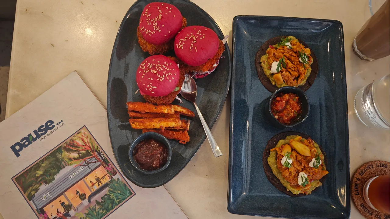 Pause Bandra