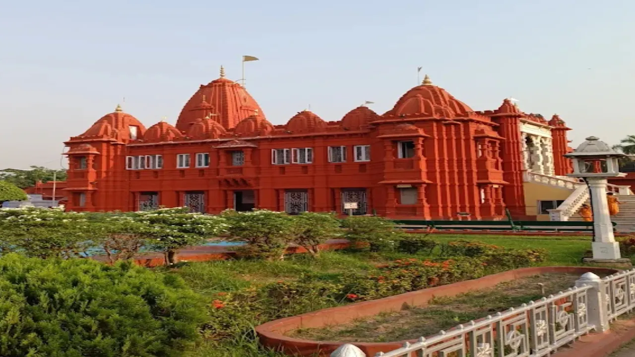 Parasnath Digambar Jain Temple