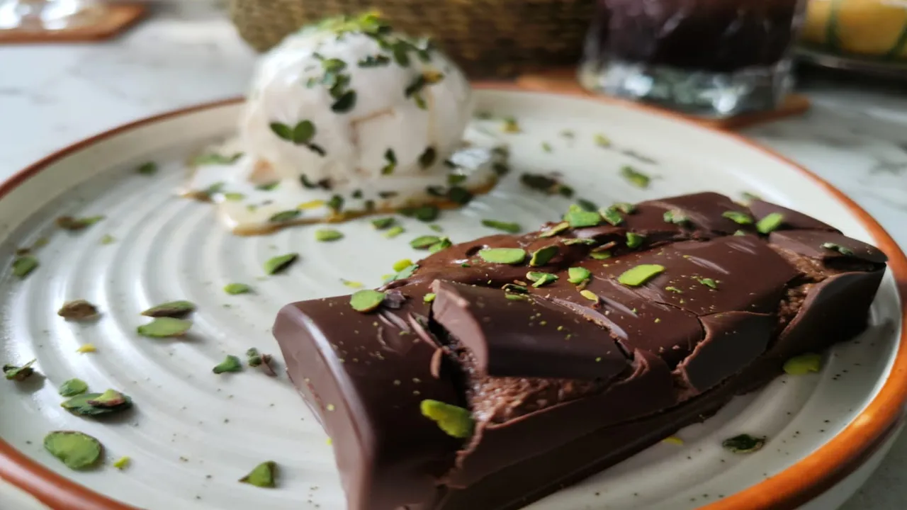 dessert cafe in kolkata, kunafa chocolate dubai price