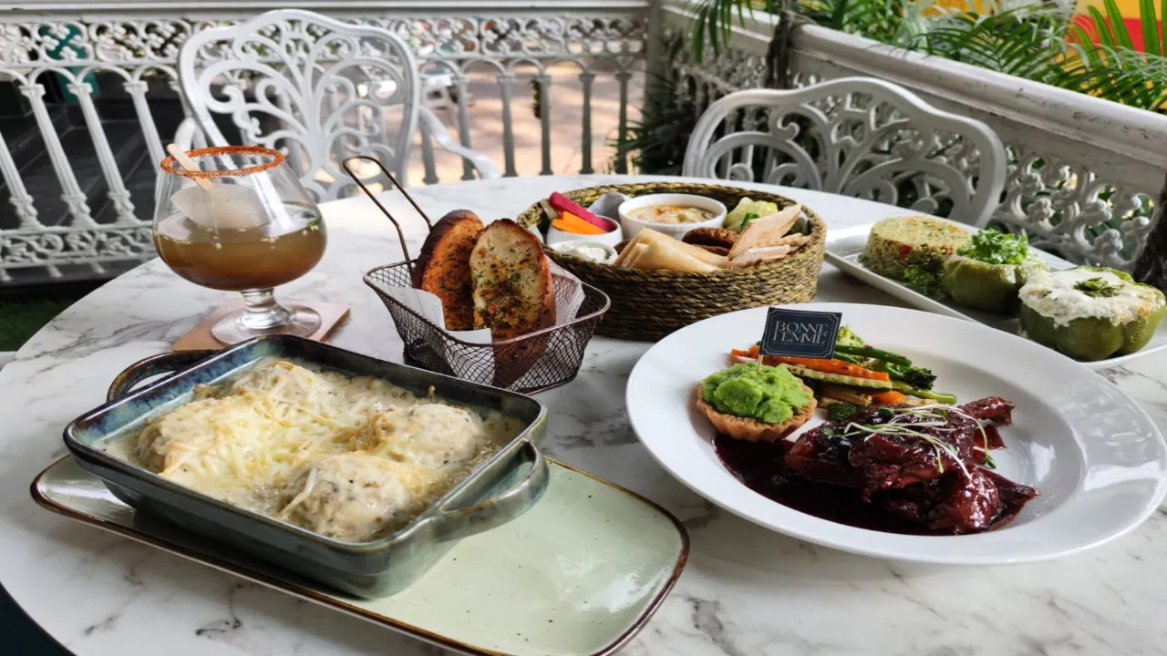 Best Cafes in Kolkata