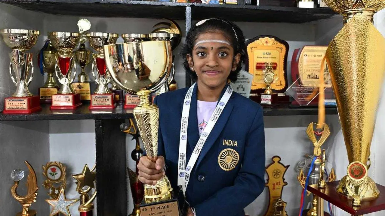 100 percent chess women of India 