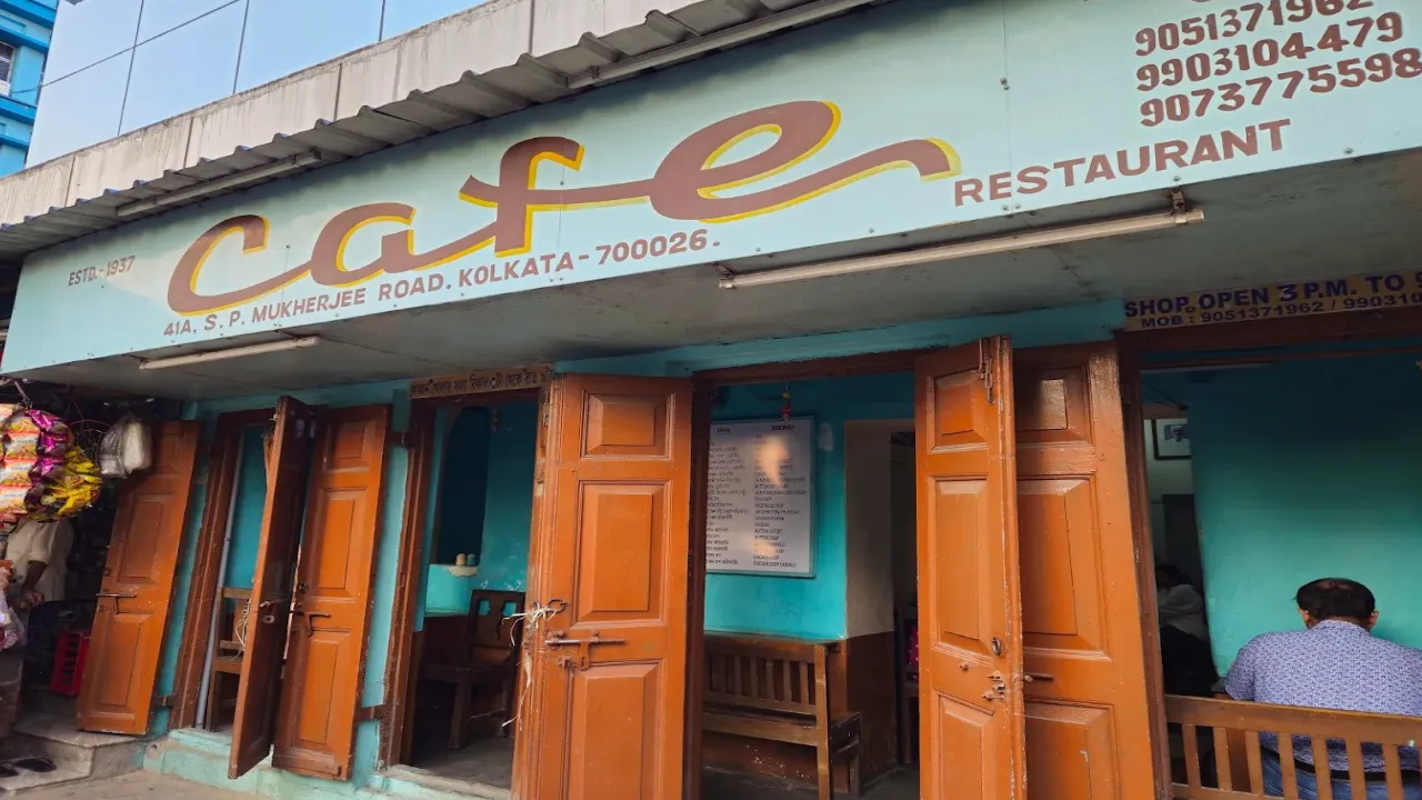 cafe near hazra more affordable romantic date places in Kolkata