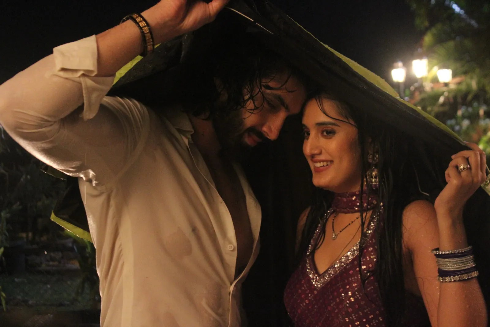 Zee TV's Jaane Anjaane Hum Mile: Ayushi Khurana & Bharat Ahlawat Revive  Aashiqui Magic