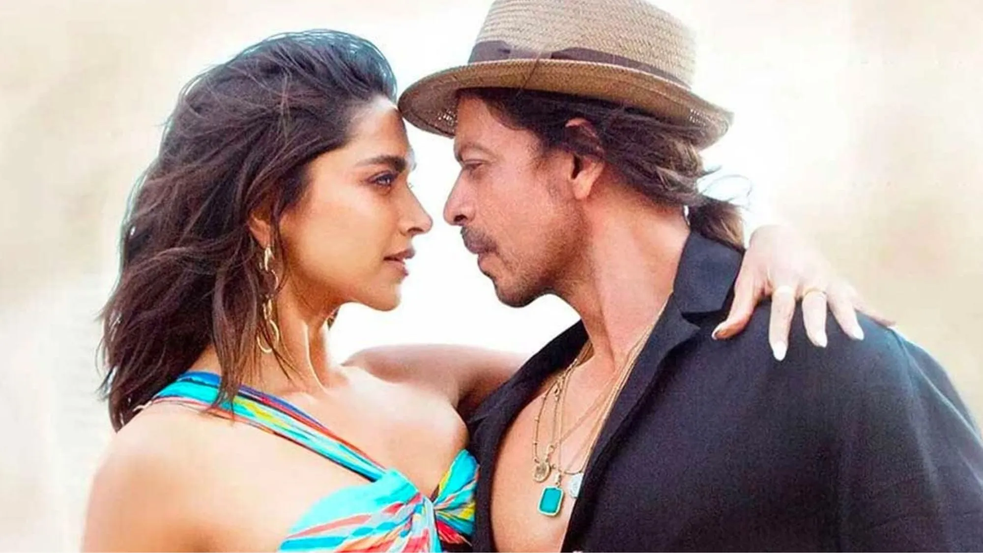  Shah Rukh Khan and Deepika Padukone