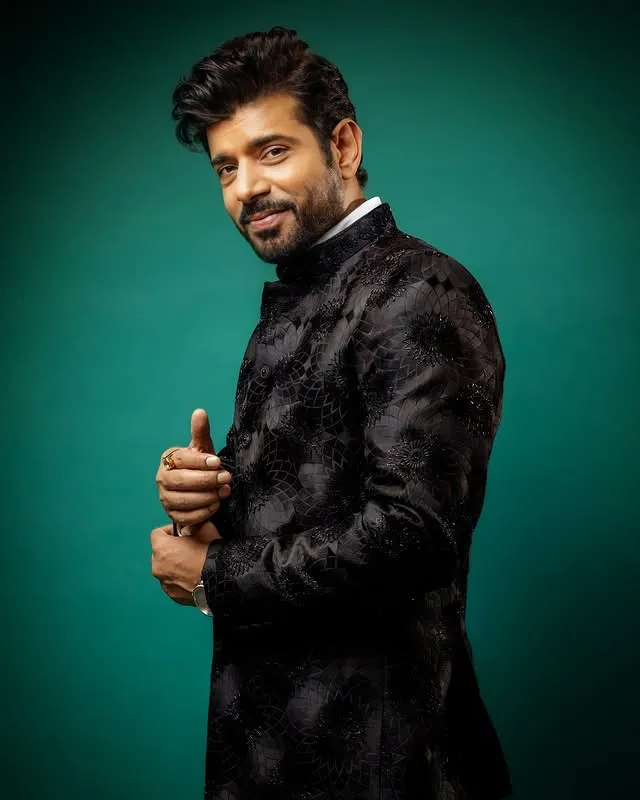 5 Bollywood Stars Who Conquered an Industry Without Connections
