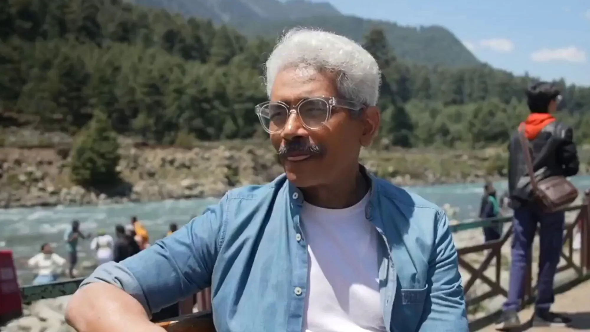 Atul Kulkarni visits Pahalgam