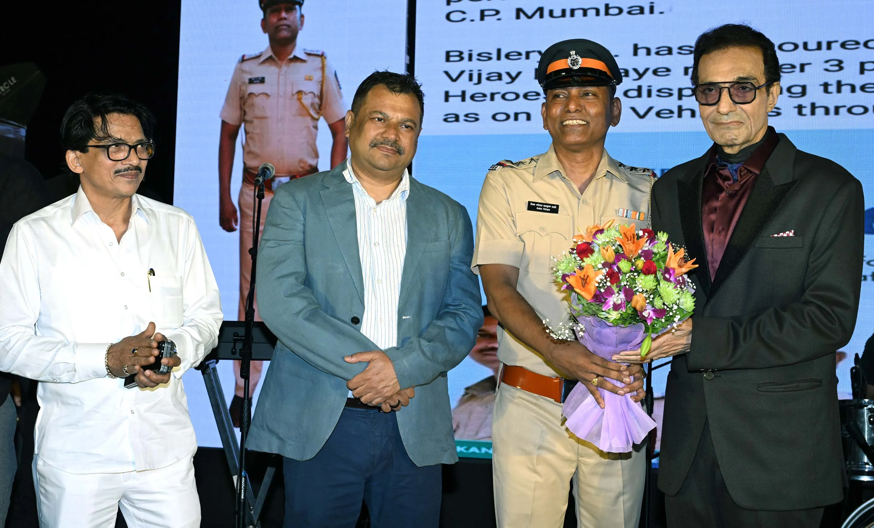 Ronnie Rodrigues,Brijesh Singh,Vijay Madaye & Dheeraj Kumar