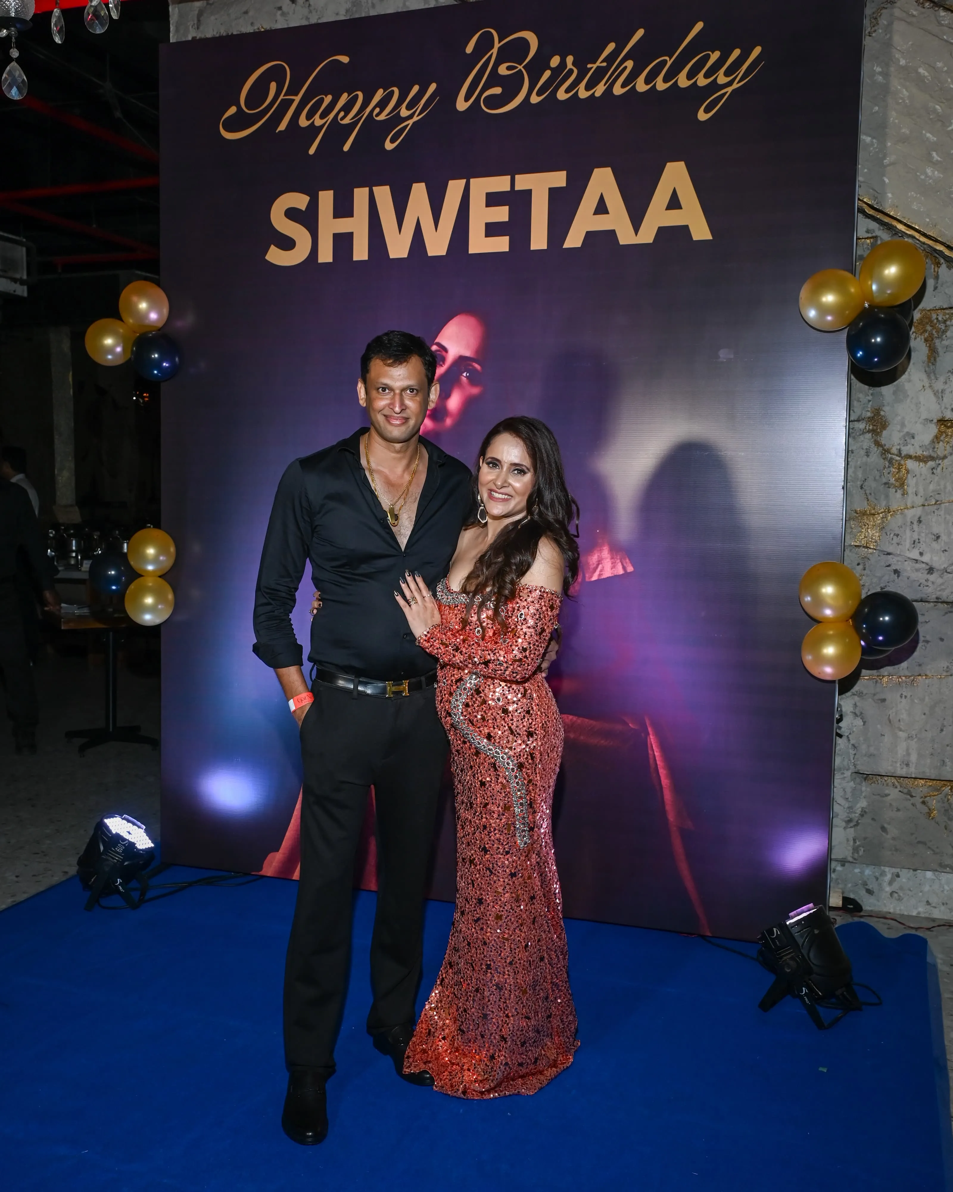 Shwetaa Khanduri’s 'black dress-golden dreams' B'day bash