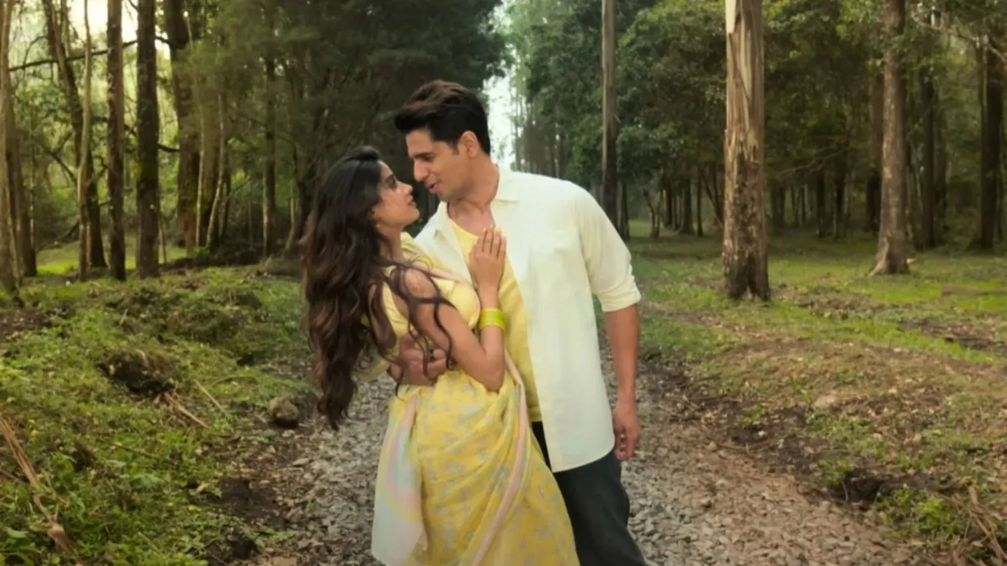 Sidharth Malhotra and Janhvi Kapoor