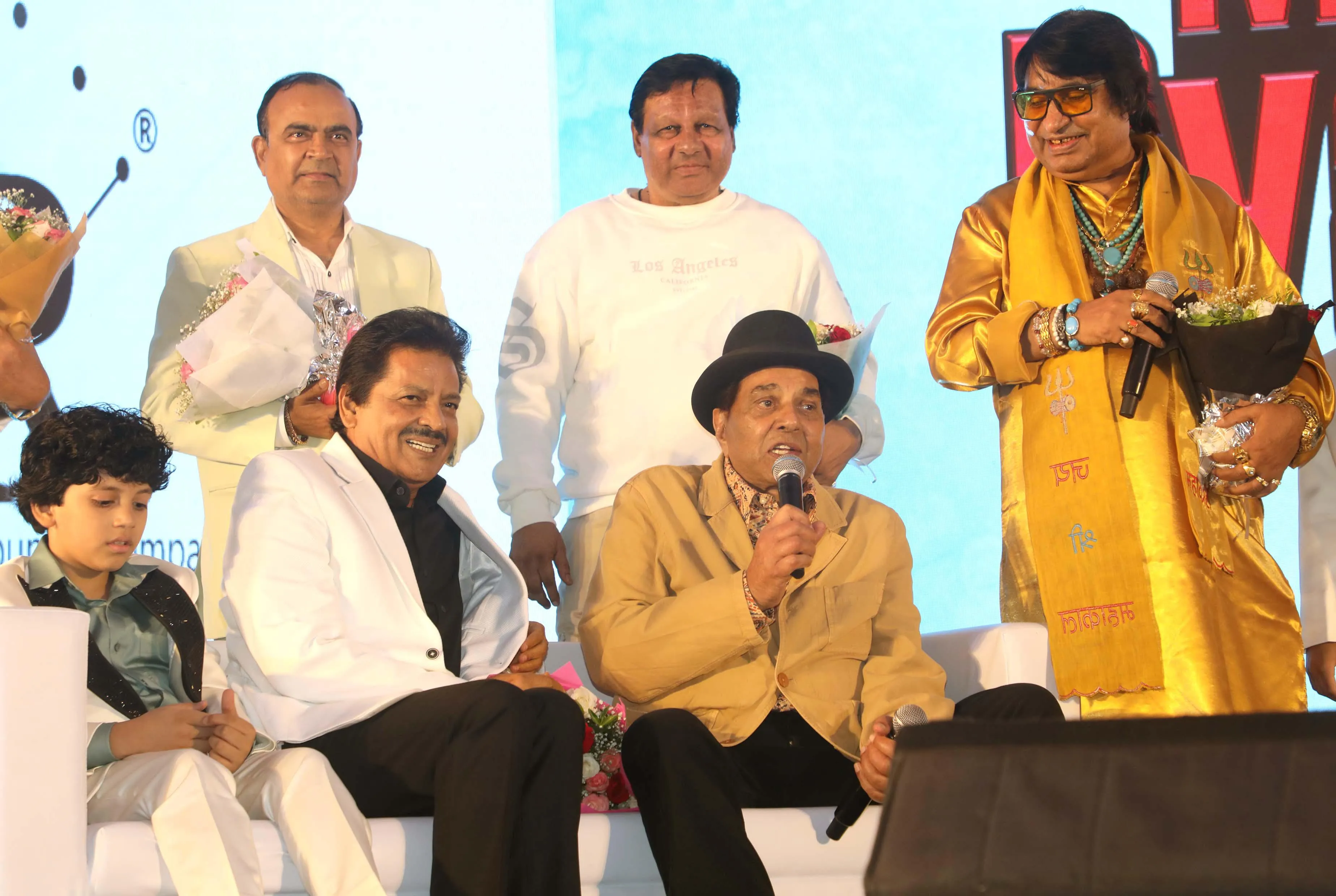 Martin,Yogesh Lakhani,Udit Narayan,Keerti Kadam,Dharmendra & Dilip Sen