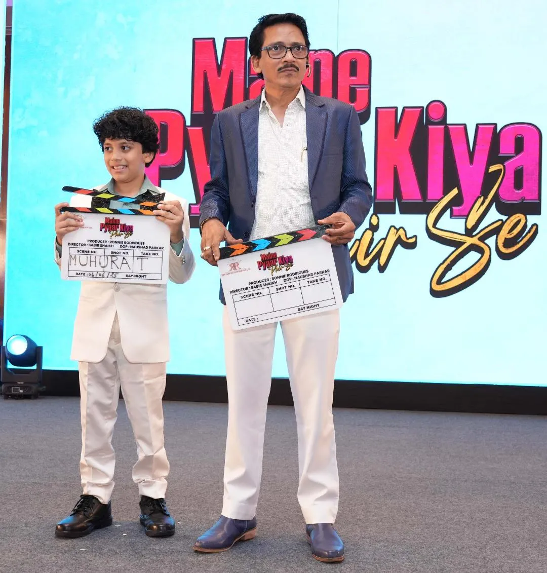 Dharmendra showers pyaar beshumaar at producer Ronnie Rodrigues Maine Pyaar Kiya Phir Se launch with co stars