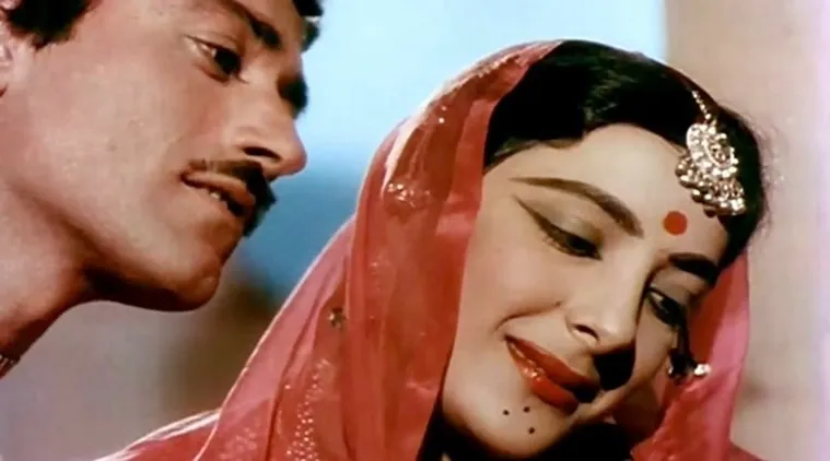 The various shades of Holi in Bollywood films: From the shy exuberance of  1940s Aurat to Hrithik Roshan-Tiger Shroff's dance off in War | Bollywood  News - The Indian Express