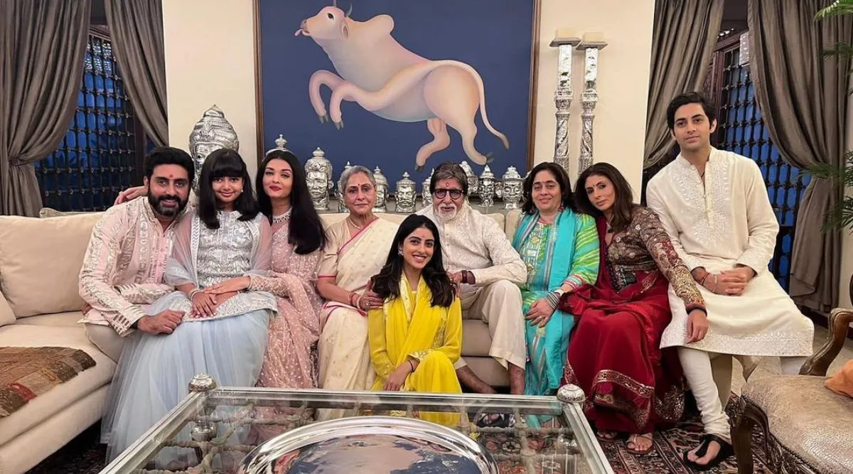 Amitabh Bachchan shares a glimpse of Diwali celebrations with Abhishek,  Aishwarya, Shweta, Navya | Bollywood News - The Indian Express