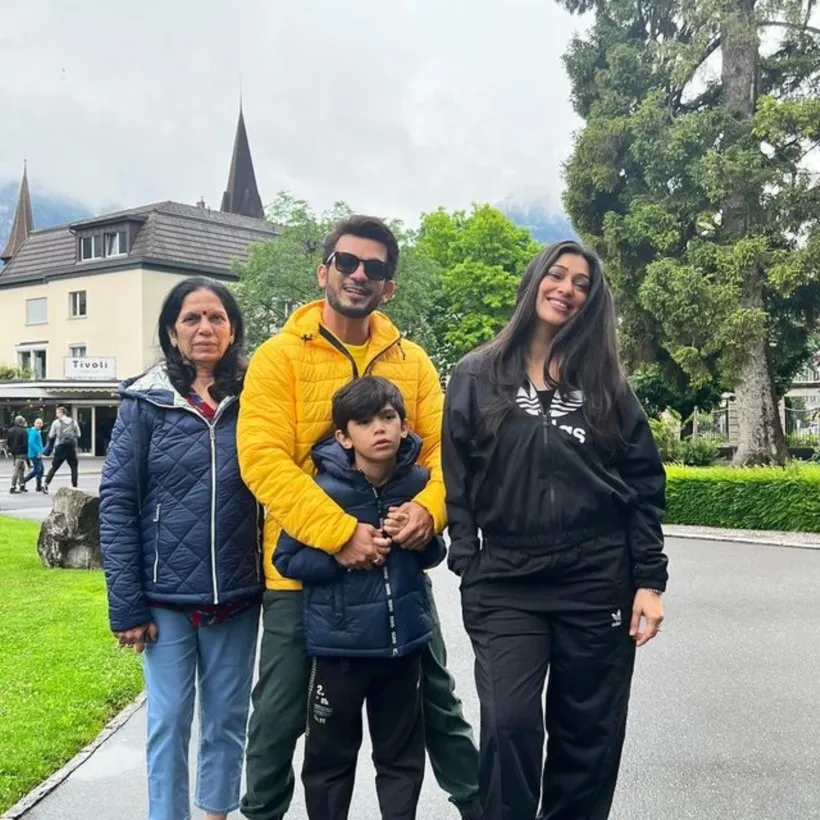 Arjun Bijlani's family