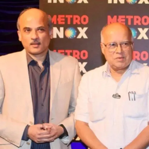 Two good people Rajkumar Barjatya and Mushir Alam died on the same day
