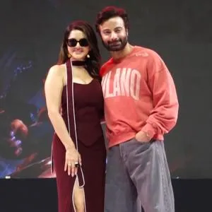 WATCH: Sunny Leone's Manic Laugh in Kennedy - Rediff.com