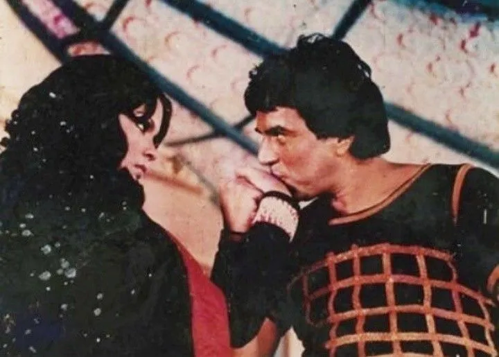Zeenataman with Dharmendra in Dharamveer