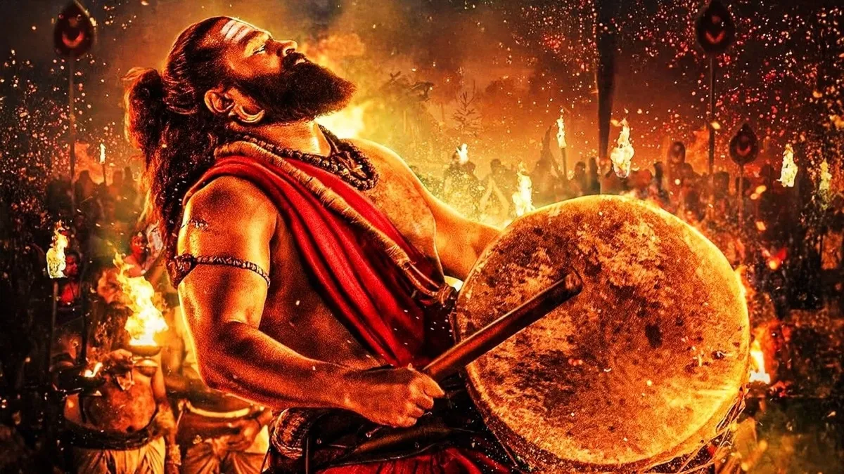 कांतारा चैप्टर 1' रिव्यू: ऋषभ शेट्टी ने रचा चकित कर देने वाले संसार...  मिलेगा शानदार विजुअल एक्सपीरियंस - kantara chapter 1 rishab shetty rukmini  vasanth detailed review ...