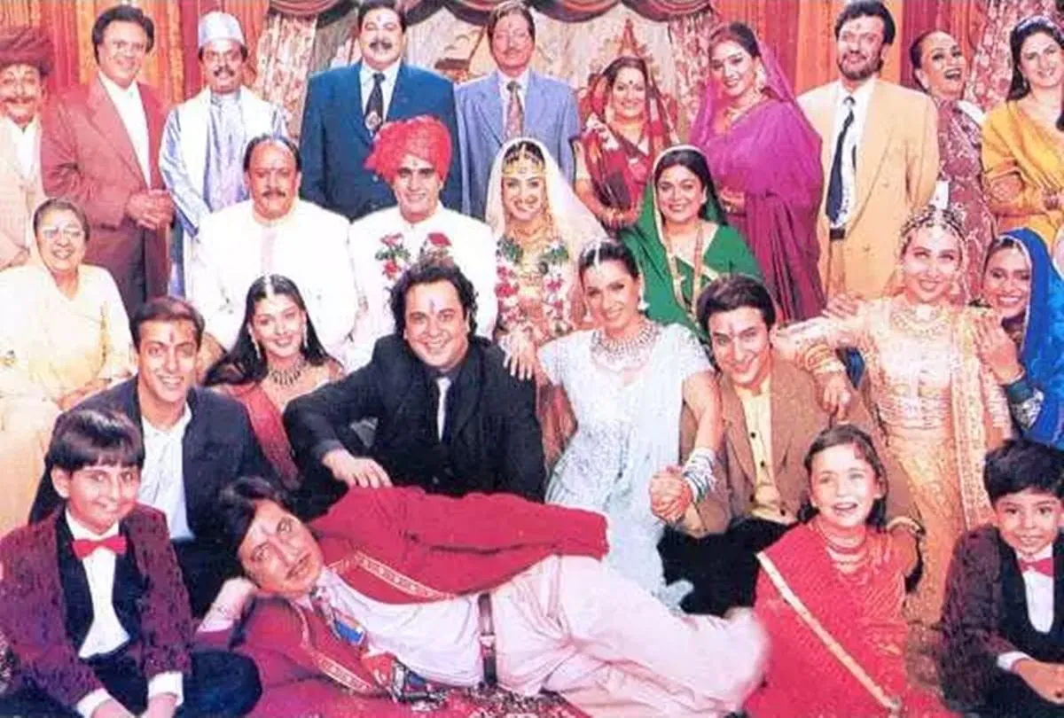 Hum Saath Saath Hain Then And Now Salman Saif Ali Khan Karishma Sonali  Bendre Mohnish Behl Tabu - Entertainment News: Amar Ujala - Then &  Now:देखें, 20 साल में कितनी बदल गई