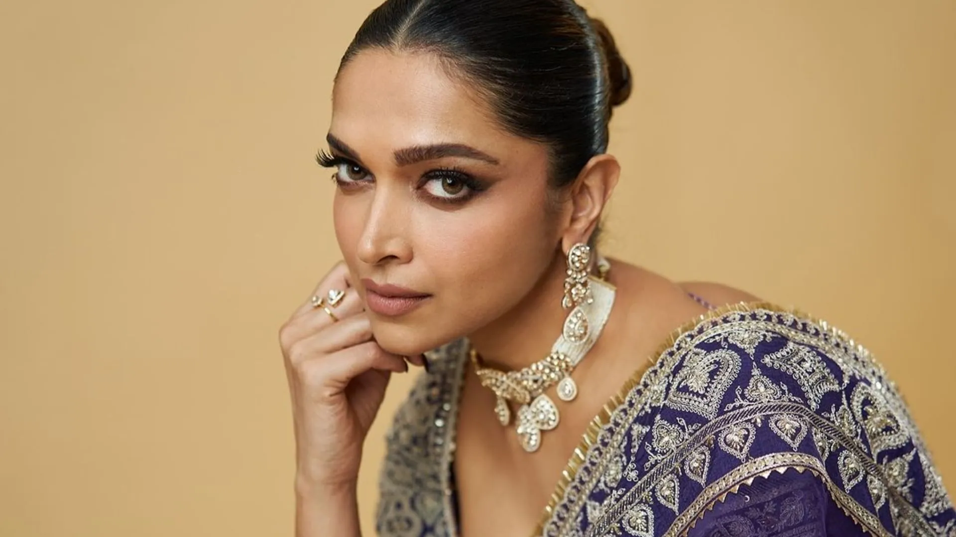 Actress Deepika Padukone Birthday Known Unknown Facts About Life And Career  - Entertainment News: Amar Ujala - Deepika Padukone Birthday:सलमान खान संग  क्यों फिल्म नहीं करतीं दीपिका, शाहरुख की फेवरेट ...