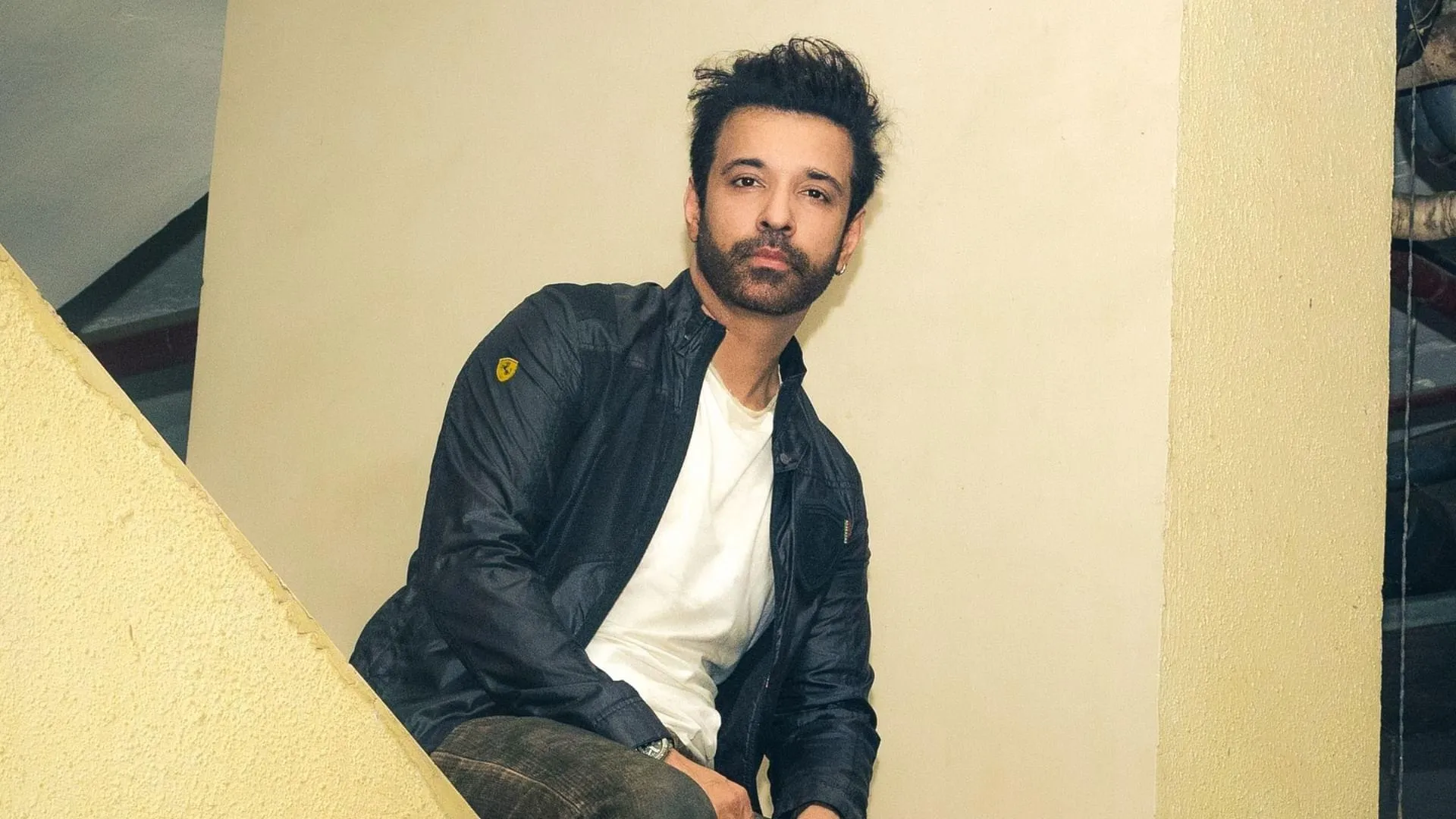  Aamir Ali 