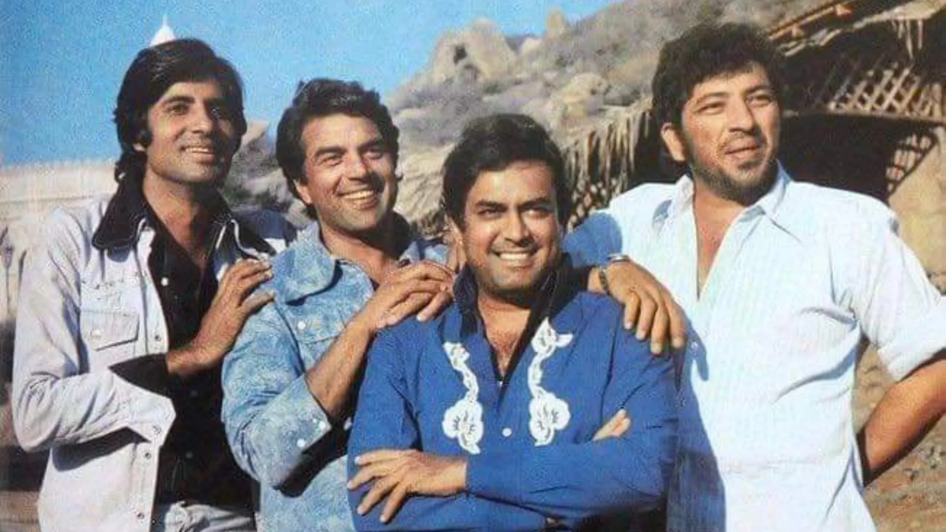 How Sholay Cast Appears After 50 Years Its Release - Entertainment News:  Amar Ujala - Sholay Cast:50 साल बाद अब कैसी दिखती है 'शोले' की कास्ट? देखें  धर्मेंद्र से लेकर हेमा मालिनी की ...