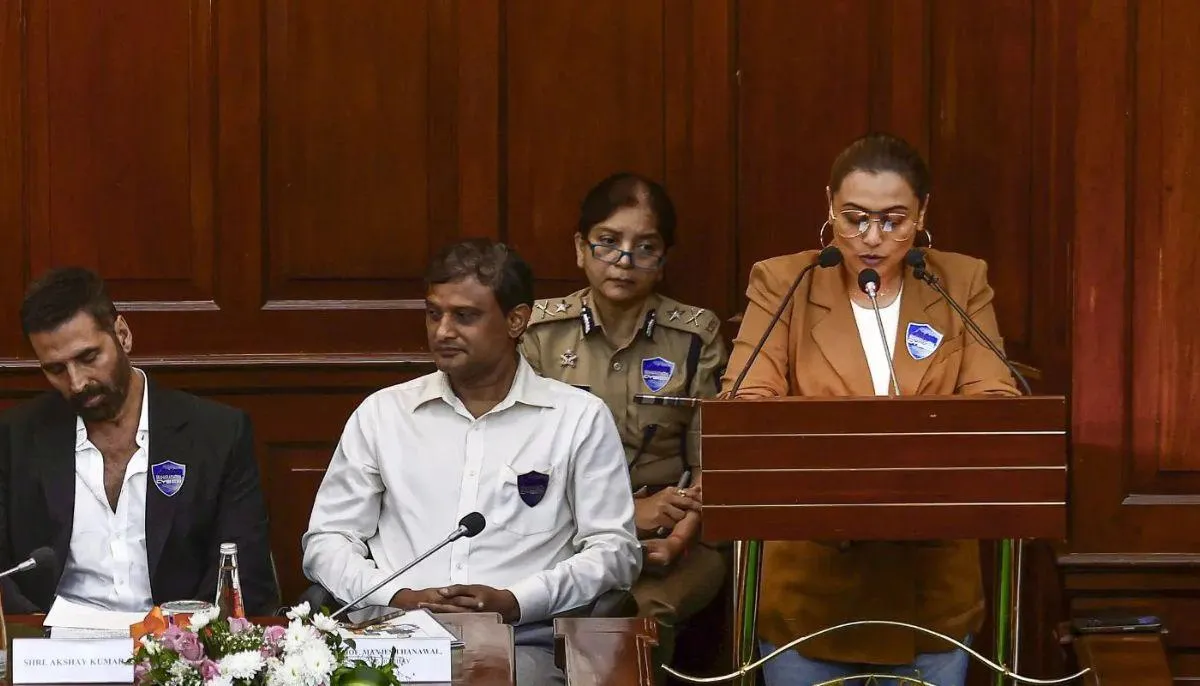 Rani Mukerji, Akshay Kumar join Maharashtra CM to tackle cybercrime 2025