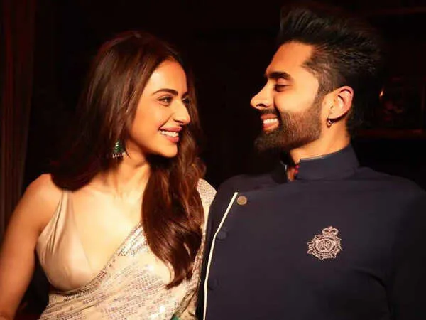 Rakul Preet Singh and Jackky Bhagnani to postpone their honeymoon and focus  on work post-wedding | Filmfare.com