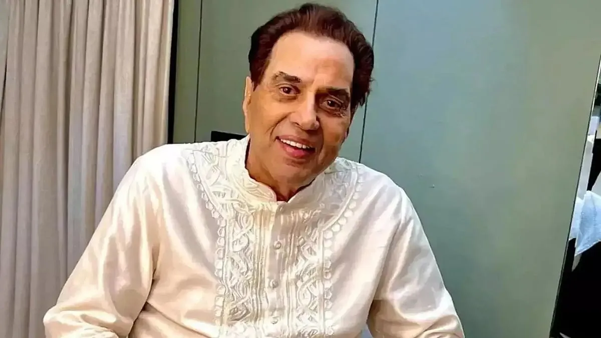 Veteran Actor Dharmendra Die
