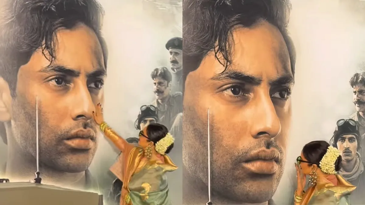 Rekha Kisses Amitabh Bachchan's Grandson Agastya Nanda's Ikkis Poster At  Mumbai Screening; Watch Video