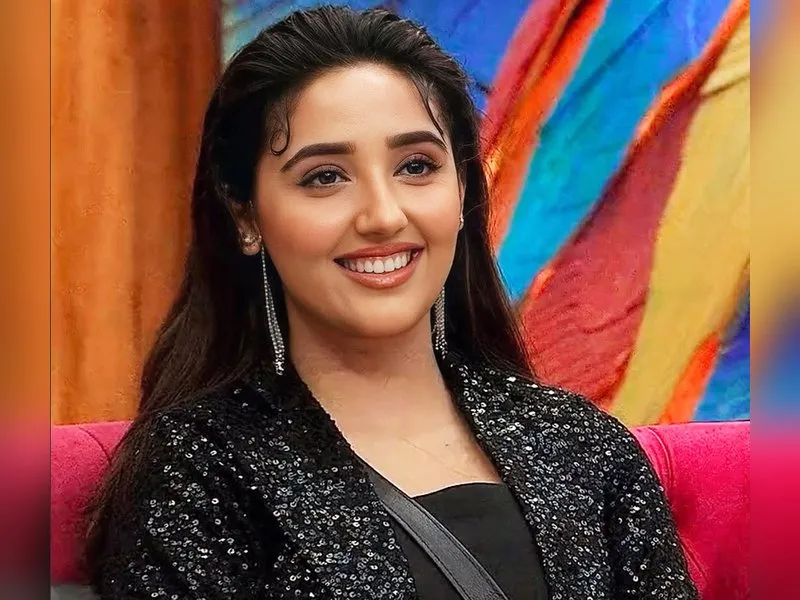 Bigg Boss 19': Ashnoor Kaur warns Farrhana Bhatt, says 'parvarish pe toh  jao hi mat'