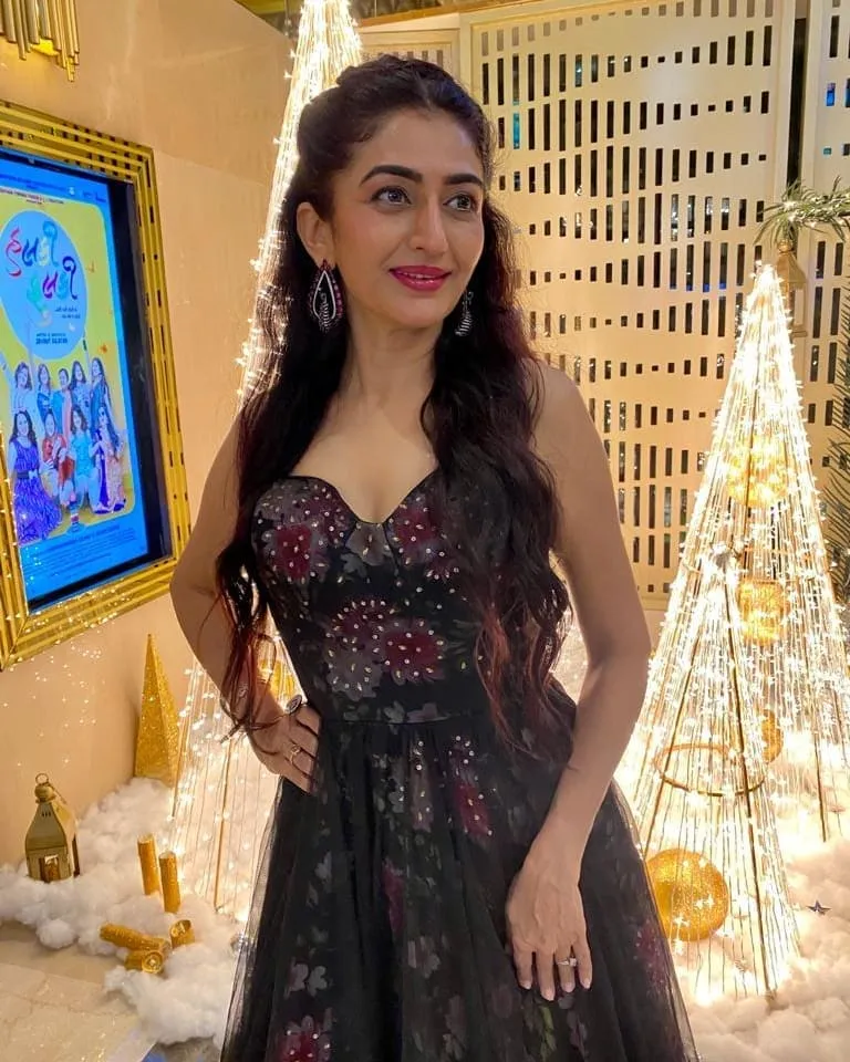 Neha Mehta Birthday: नेहा ने इस वजह से छोड़ा था 'तारक मेहता...', अब गुजराती  इंडस्ट्री की हैं बेस्ट एक्ट्रेस - happy birthday neha mehta left taarak  mehta ka oolatah chashmah due to