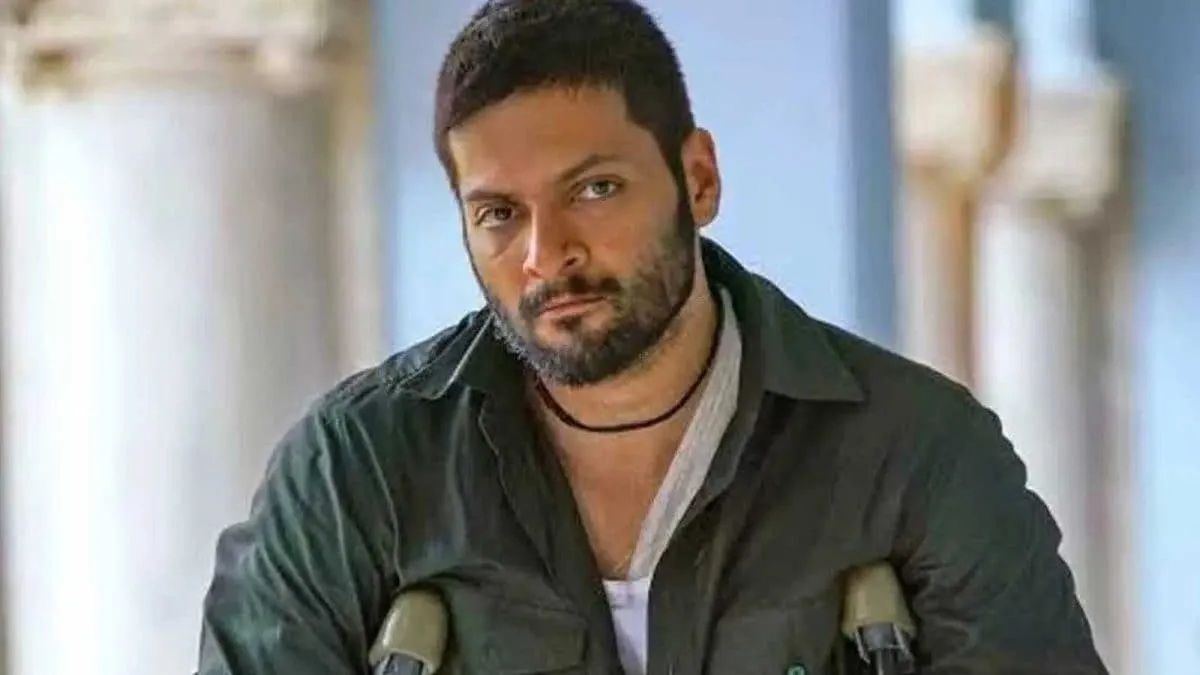Did Not Use Single Gaali In Season 2': Ali Fazal On Playing Guddu In  Mirzapur | Webseries News - News18