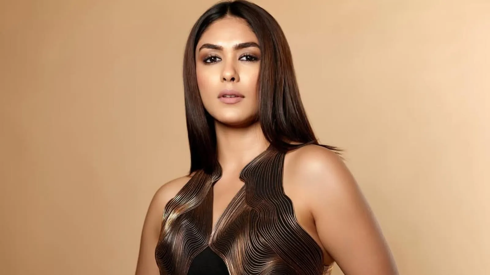 Mrunal Thakur 